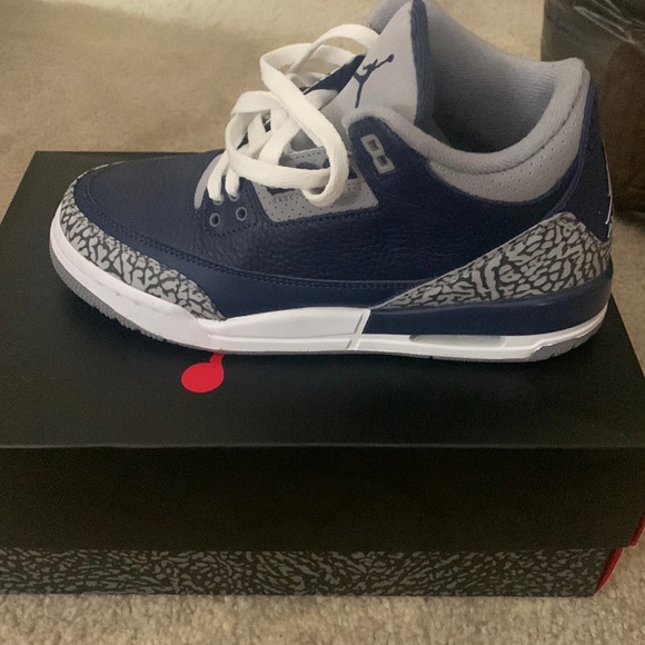 Air Jordan Retro 3 “Georgetown” - Picture 1 of 3